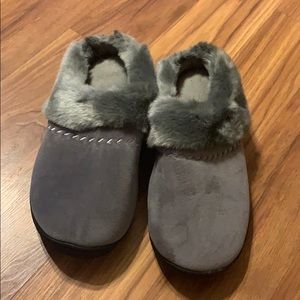 Isotoner slippers hoodback Faux Fur